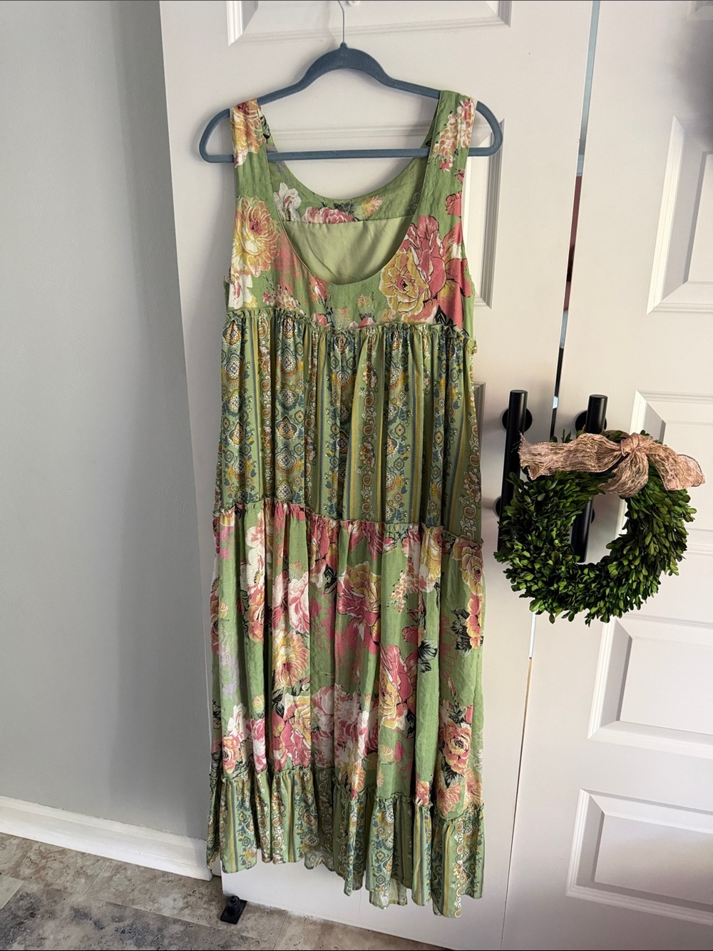 Green Floral Boho Maxi Dress medium - Picture 3 of 6